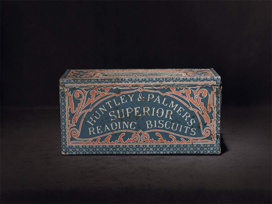 The Porcelain Pillow (Box)